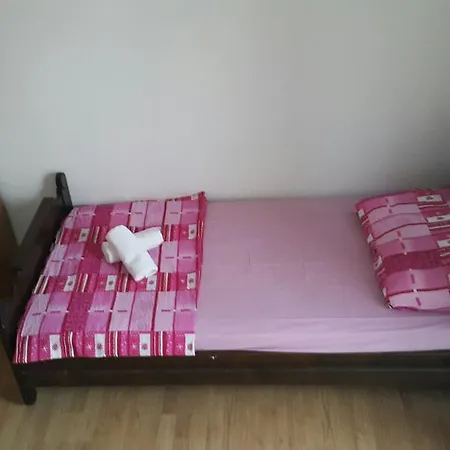 דירה Pink