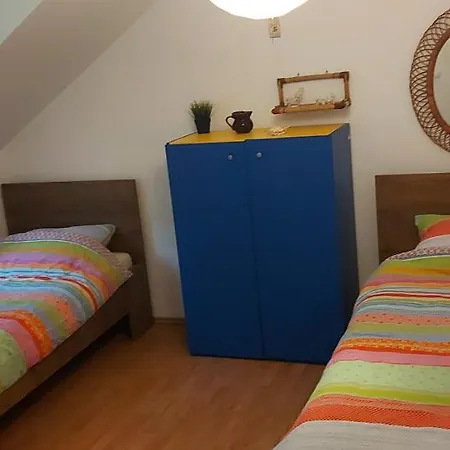 Apartment Pink *