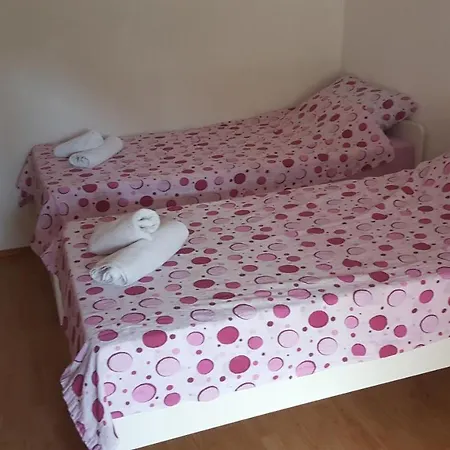 Pink * Mlini