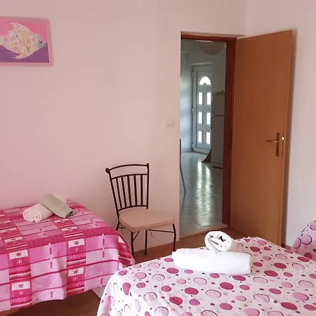 Apartment Pink Mlini