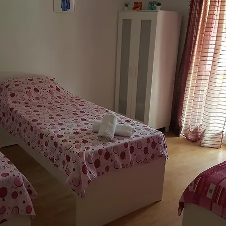 Apartment Pink Mlini